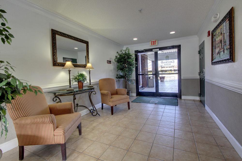 Intown Suites Extended Stay Greensboro Nc - Airport Exterior foto